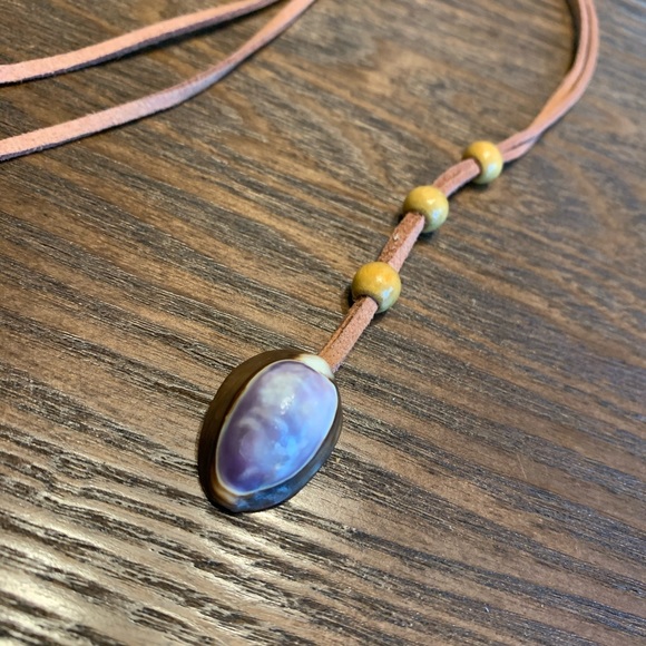 Mid Length Purple Cowry Necklace 20" ONE OF A KIND HANDMADE NWOT - Picture 2 of 6